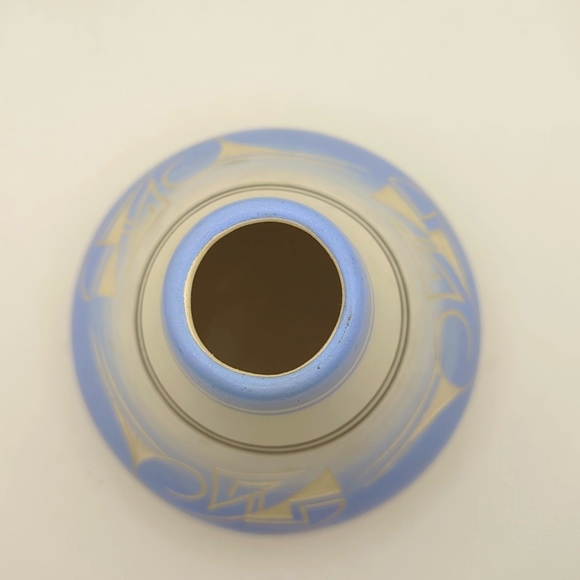 Navajo Pottery - signed by artist - Picture 5 of 8